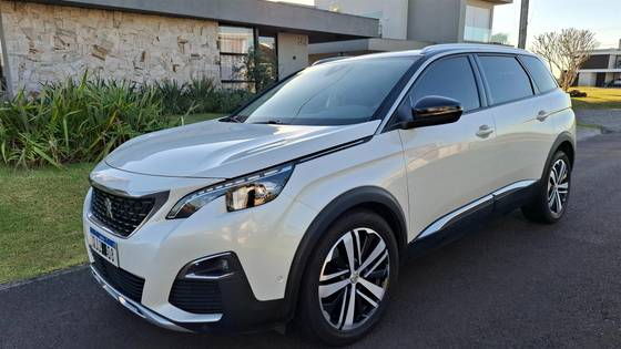 PEUGEOT 5008 1.6 GRIFFE PACK THP 16V GASOLINA 4P AUTOMÁTICO